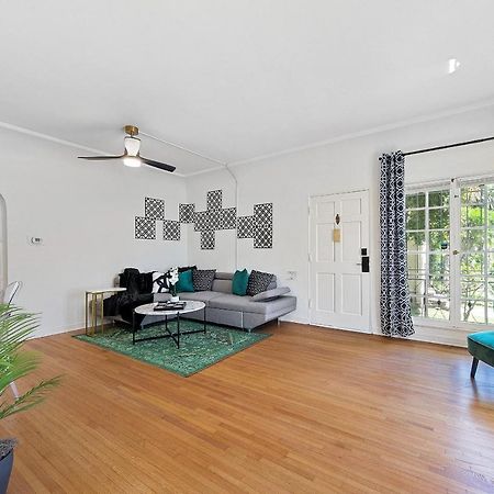 Beverly Hills Stylish & Central 1 Bedroom Apt + Parking ロサンゼルス エクステリア 写真